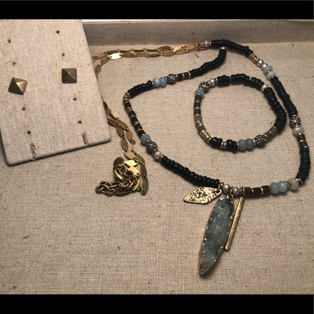 Stella & Dot necklace, bracelet, earrings.